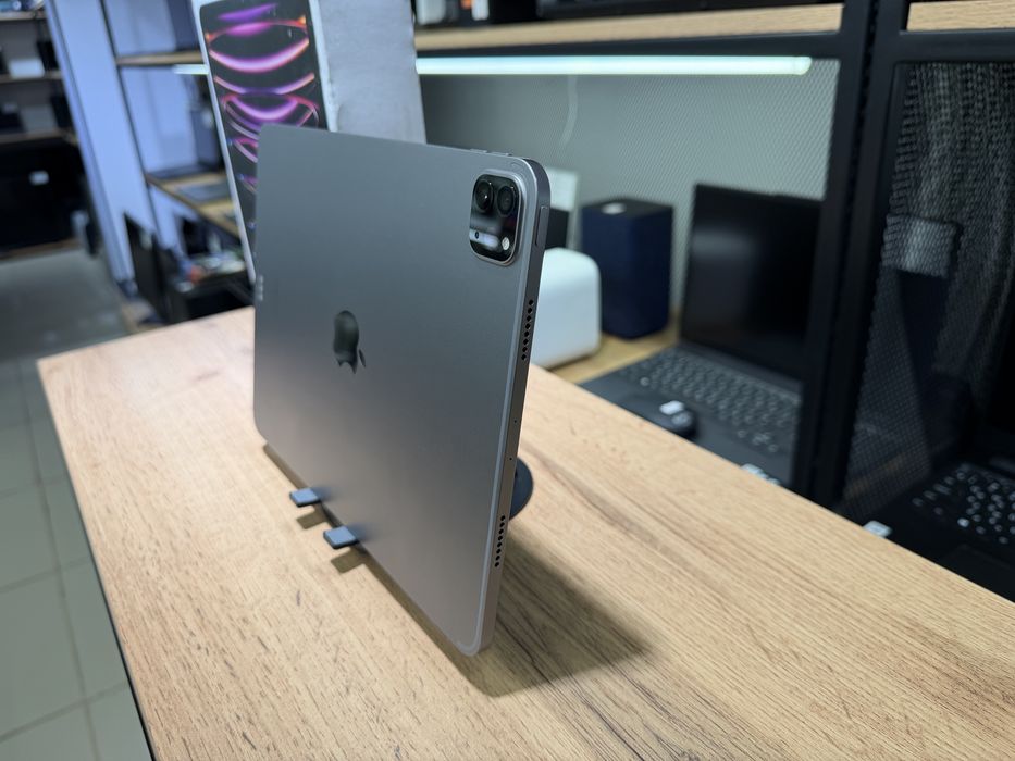 iPad Pro 11" 4 Generation, 128 GB, Wi-Fi, АКБ95%, Space Gray, 1824/A10