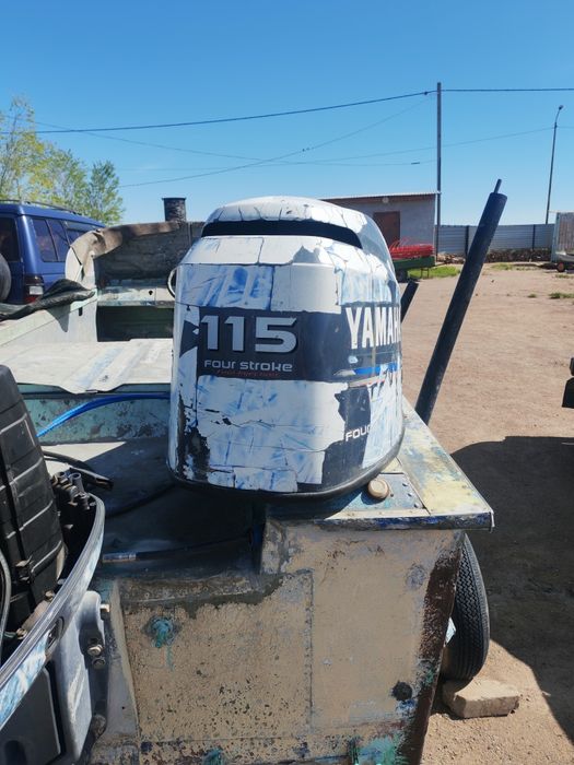 Продам лодку с мотором