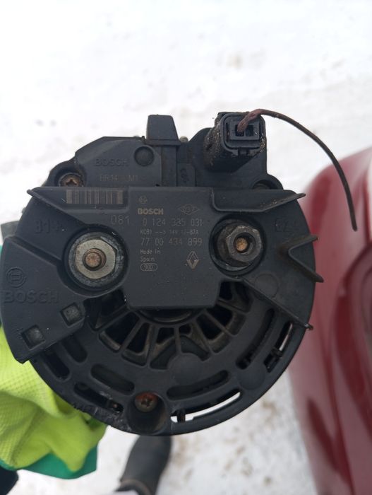 Продам навесное на двигатель К4М Рено.