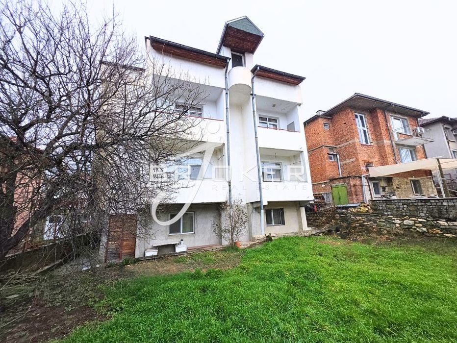 Продава се Къща в Кърджали, Байкал - 510 кв.м за 300 €/кв.м - Снимка #3