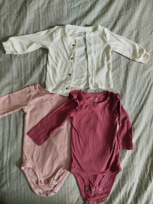 Бебешки дрешки Carter's размери 68/74/80 за момиче