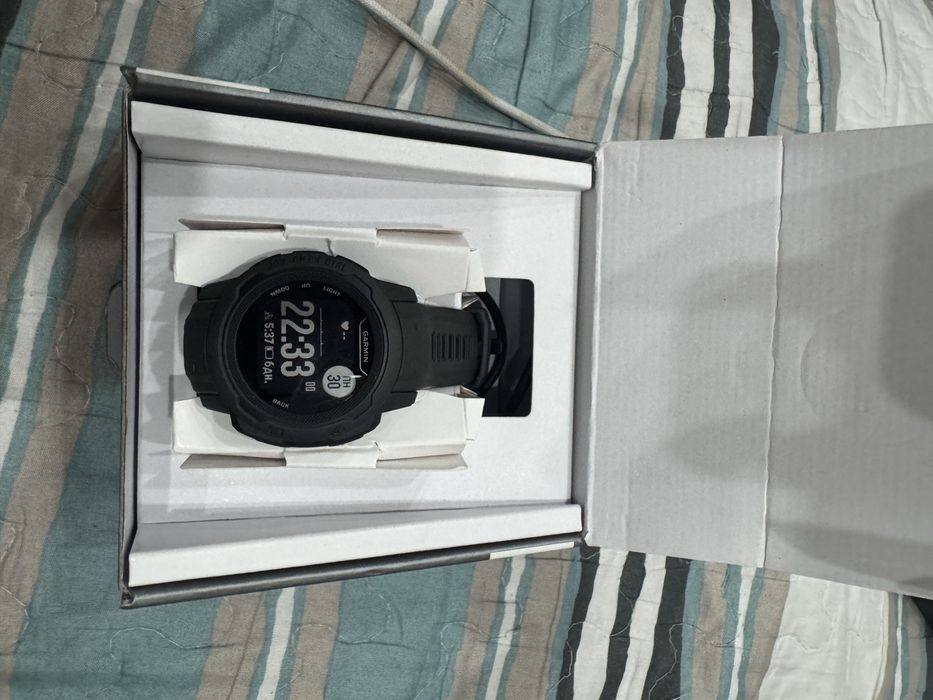 Продам часы гармин 2 S