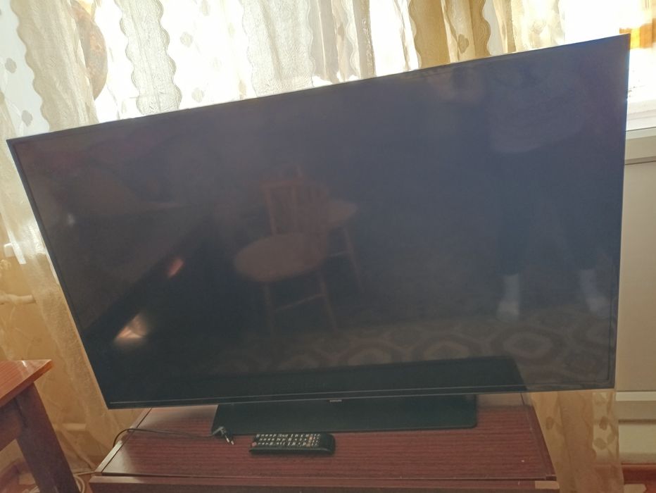 Телевизор Samsung диагональ 124 см