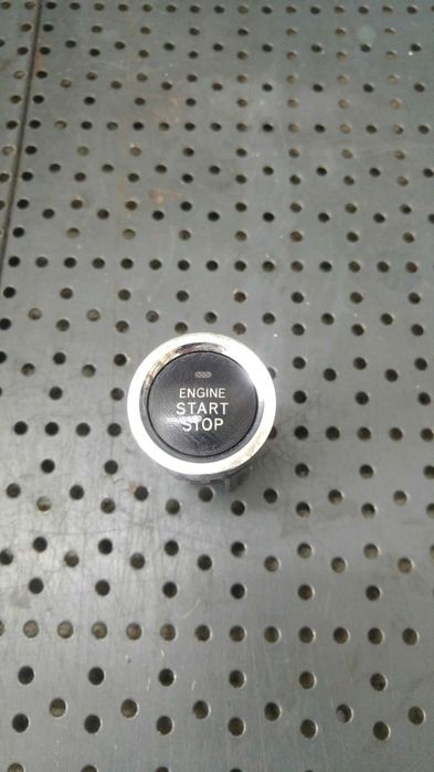 Buton start stop toyota yaris p9 2005dj0924 15a8544