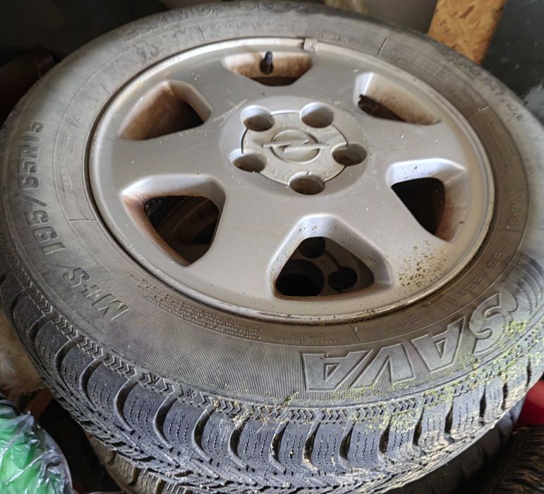 Джанти с гуми за Опел