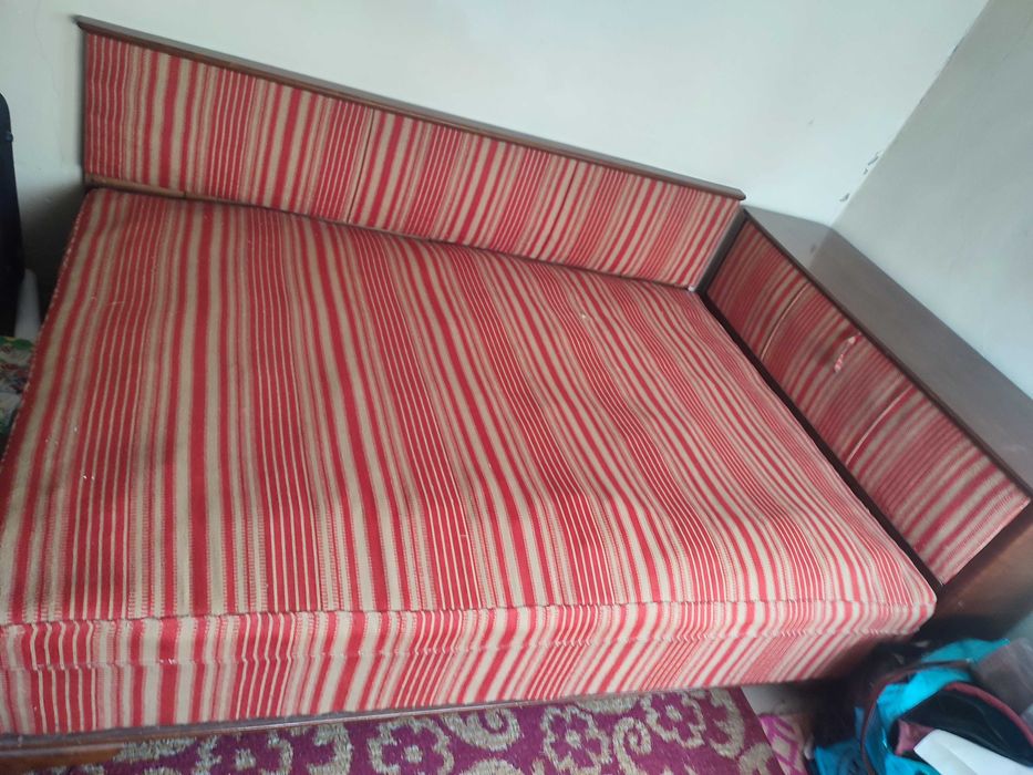 Pat stil studiou cu lada, stare buna, 1,90x1,20 cm