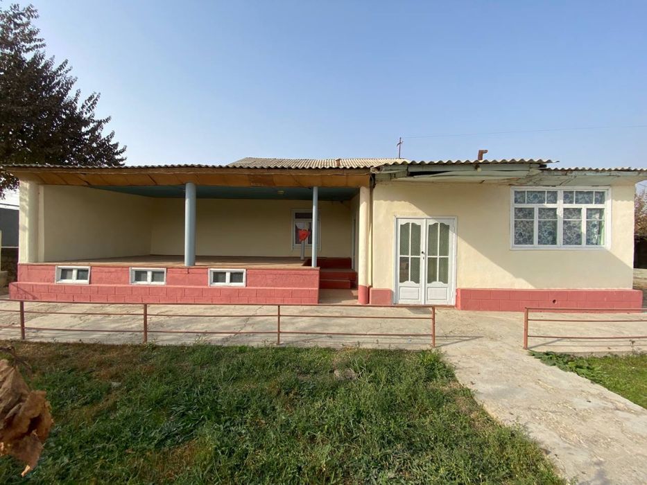 Гагарин шаҳрида катта ҳовлили уй , 14 сўтиҳ