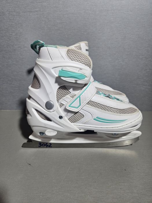 Patine 3042 gheata patinaj reglabile Lake Placid   marime 34-35-36-37  .