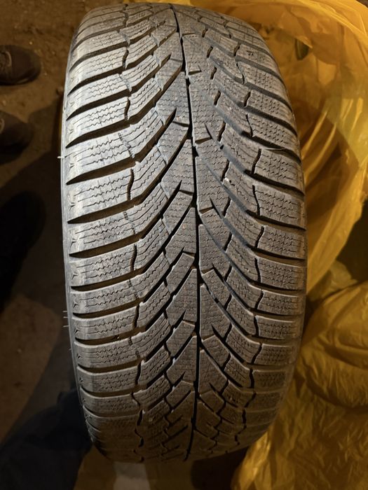 KUMHO 215/50/R18 WinterCraft WP52+  4 бр.