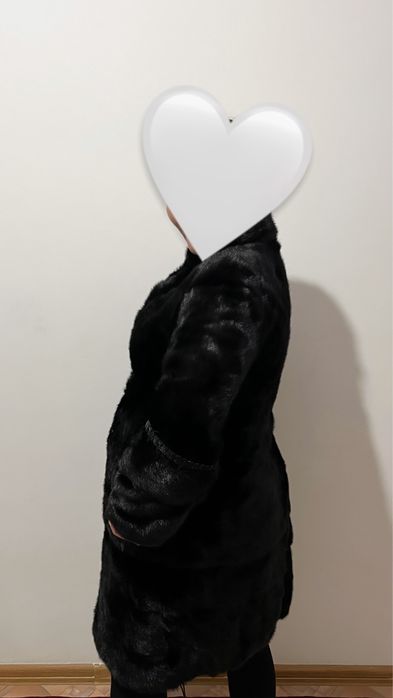 Стильная шуба,натуральная