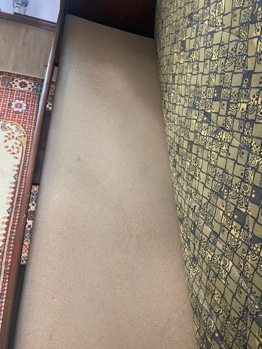 Кровать с матрасом  по две штук