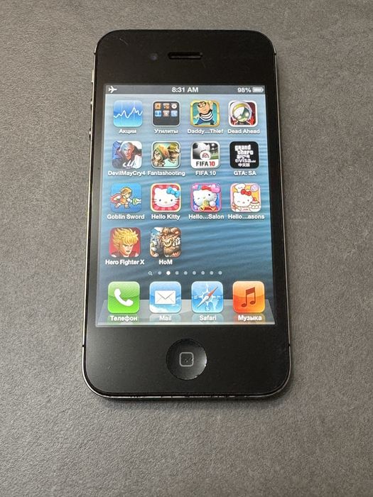 Iphone 4s черного цвета