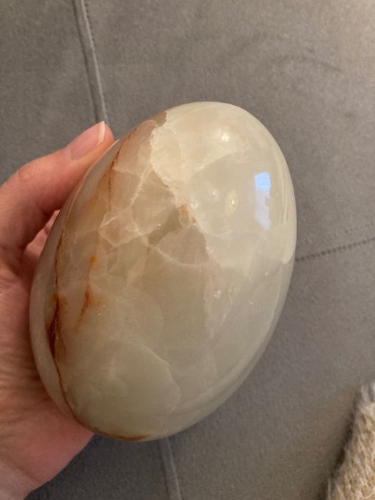 Голямо яйце от оникс