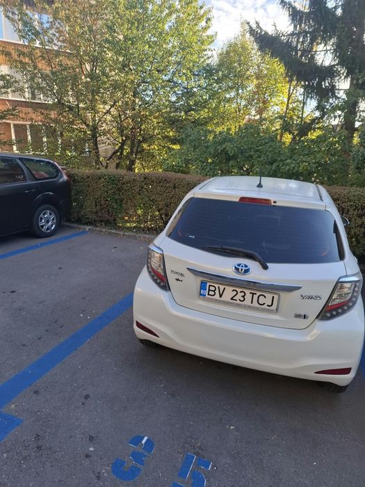 TOYOTA Yaris 2012 — imagine 4