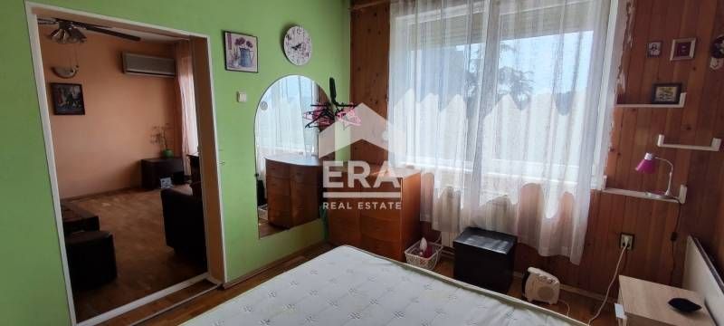 ЕКСКЛУЗИВНО! Двустаен тухлен  апартамент  под наем в кв. Трошево, на б