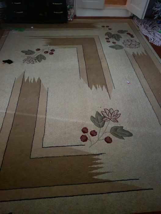 Продаётся ковёр размер  3×4 (б/у)