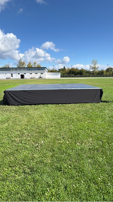 Подиум Сцена Сахна