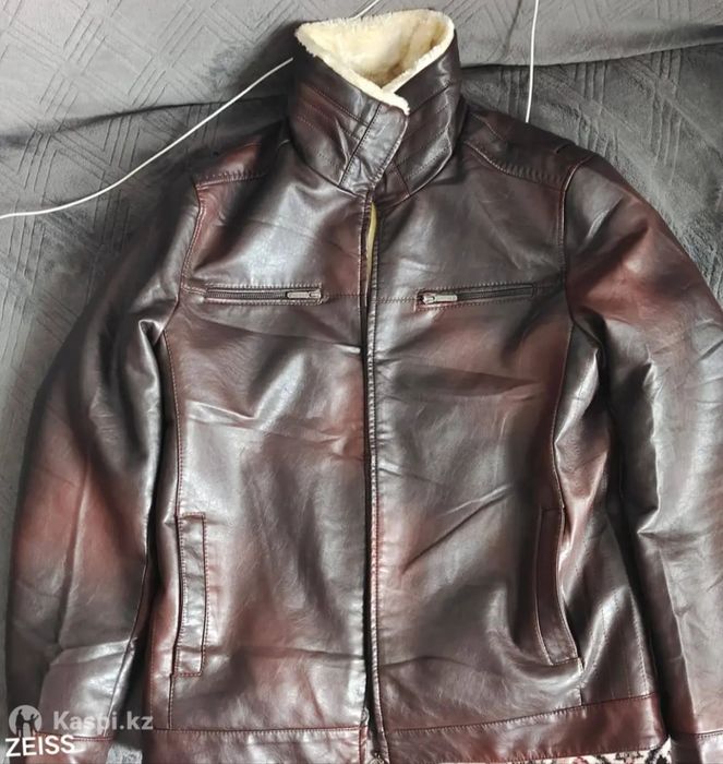 Кожаная зимняя куртка