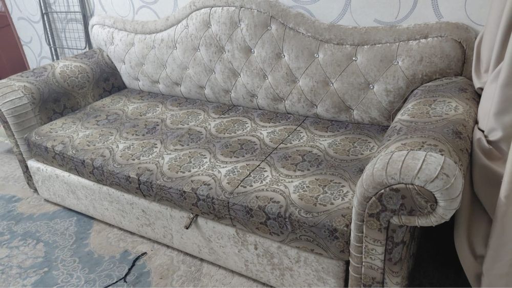 Диван б/у хорошом состояние