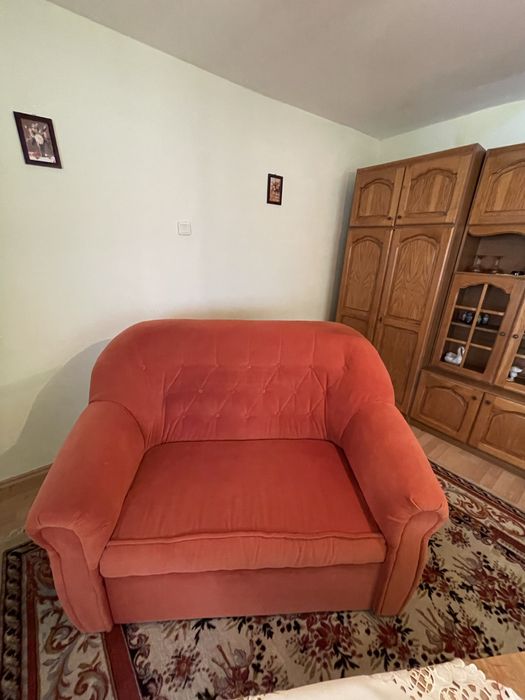 Vand mobila in stare excelenta