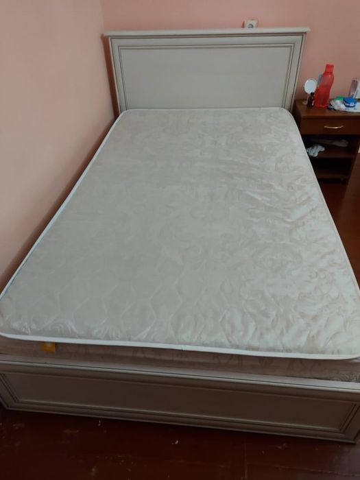 Продам кровать 160х200