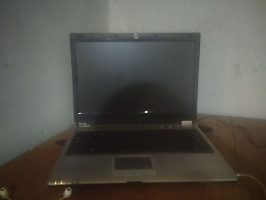 Acer noutbuk sotiladi