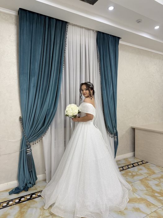 Свадебный платье