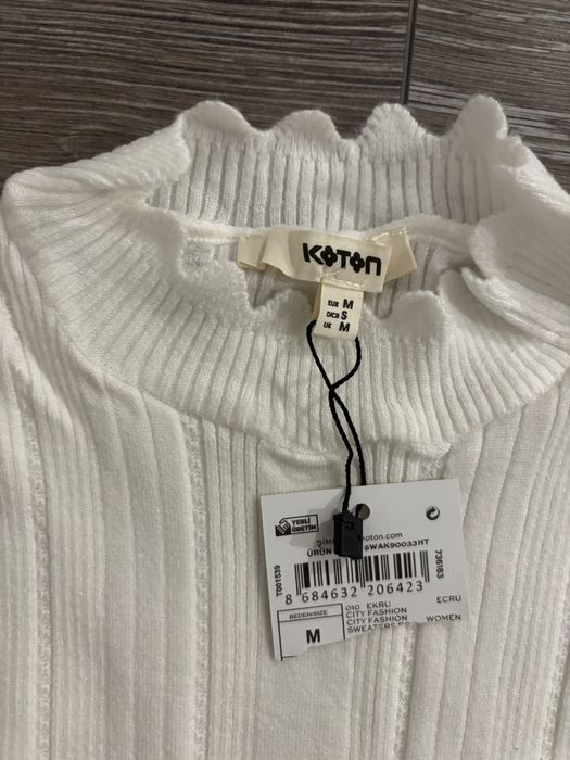 Koton - бял пуловер М