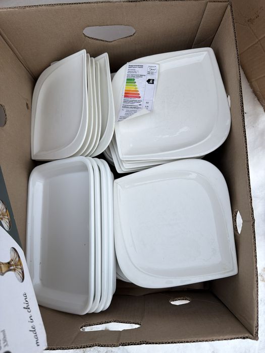 Белые Посуды в хорошем состоянии