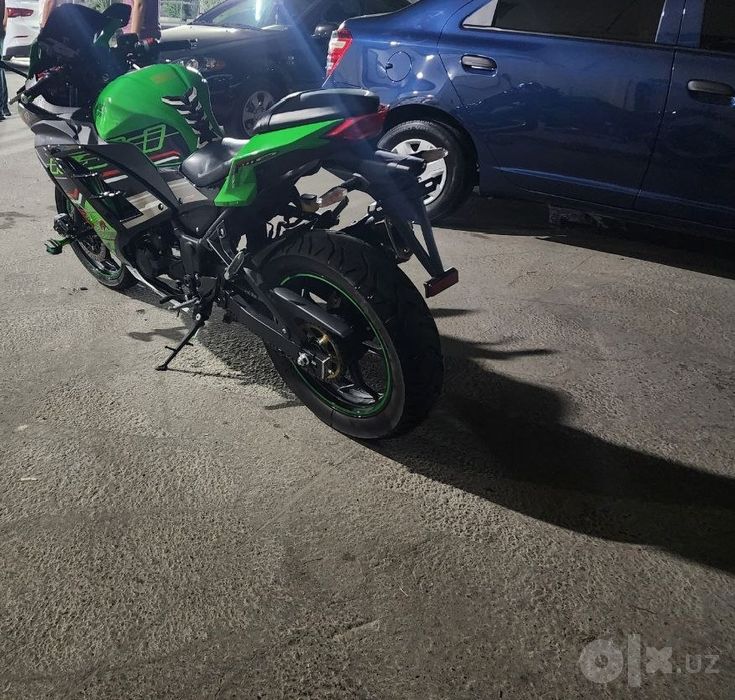 Motosikl yangi olingan,1-chi qól,dtp bólmagan-narxi kelishiladi