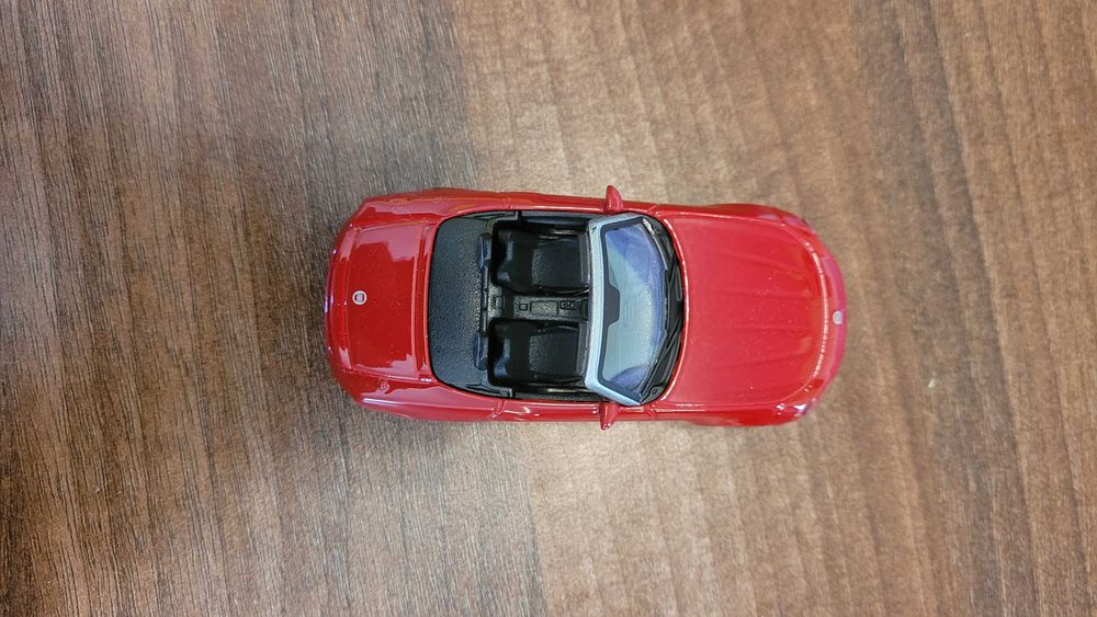 Macheta auto 1/43 Fiat 124 Spider de la Bburago