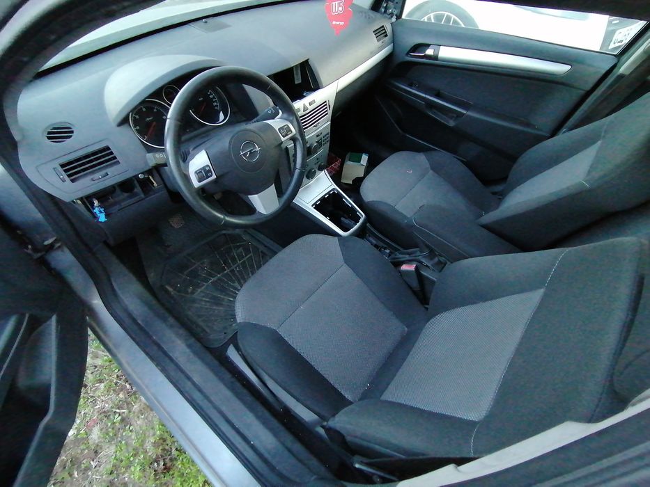 Опел Астра 1,7cdti