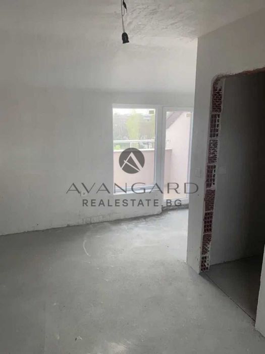 оф.17544 Двустаен Кючук Париж