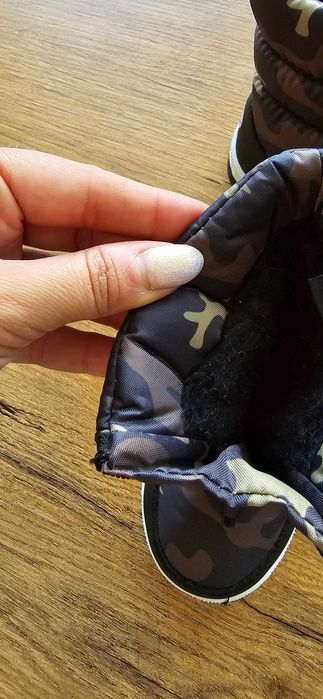 Бебешки апрески размер 22