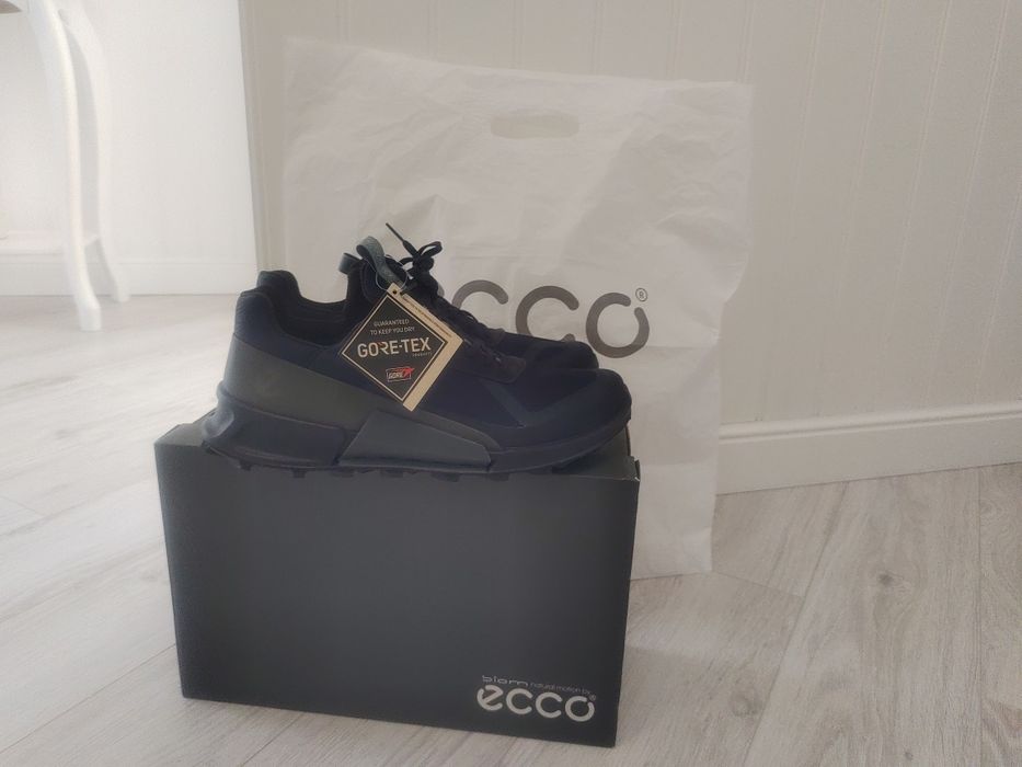 Кро-ссовки ECCO Biom 2.1X Country M.