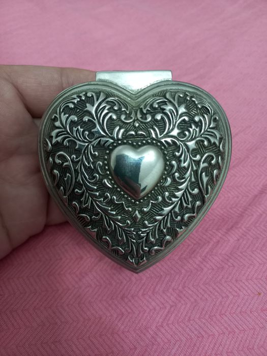 Шкатулка мельхиоровая