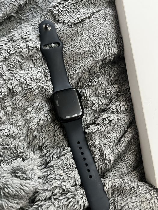 Продаю Часы Apple watch SE (gen 2) 40мм