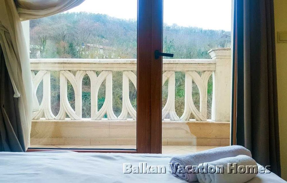 Зашеметяващ 3-стаен апартамент с гледка към морето във Varna South Bay Residence