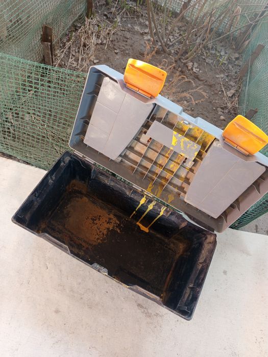 Ящик для хранения инструмента .