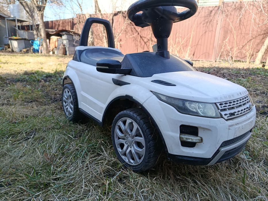 Срочно продам!!! Детский беговел машина