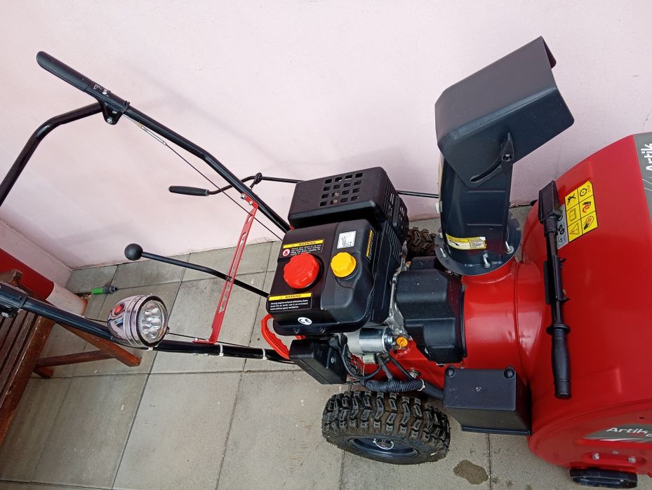 Freză de zăpadă nouă