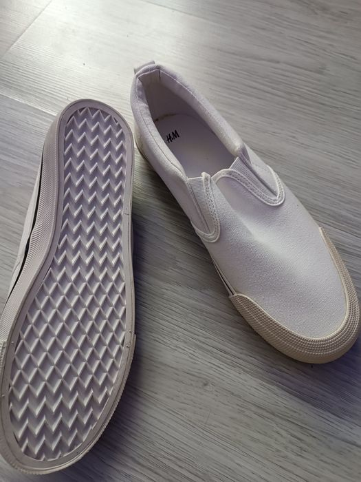 Чисто нови кецове