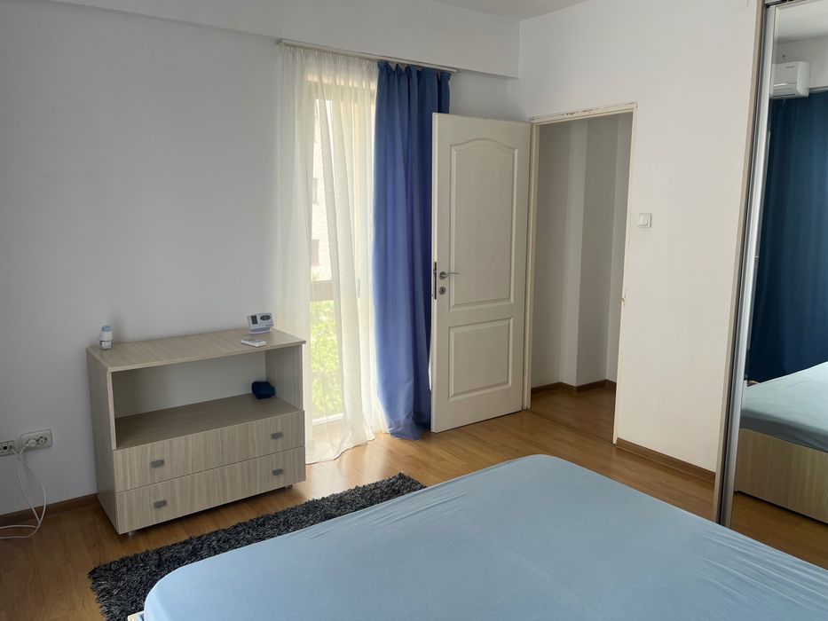 Închiriez apartament în Class Park
