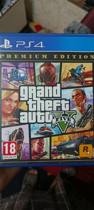 Продам игру  GTA v для PS4