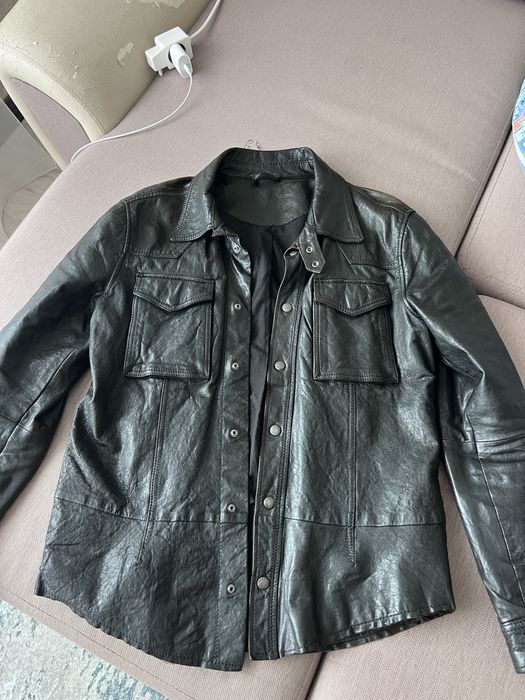 Продам кожаную куртку Zara