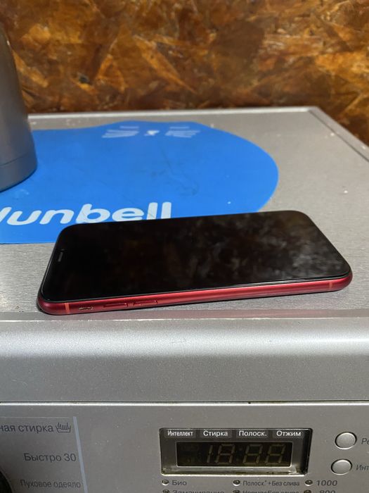 Продам или обмен iPhone XR 64 ГБ