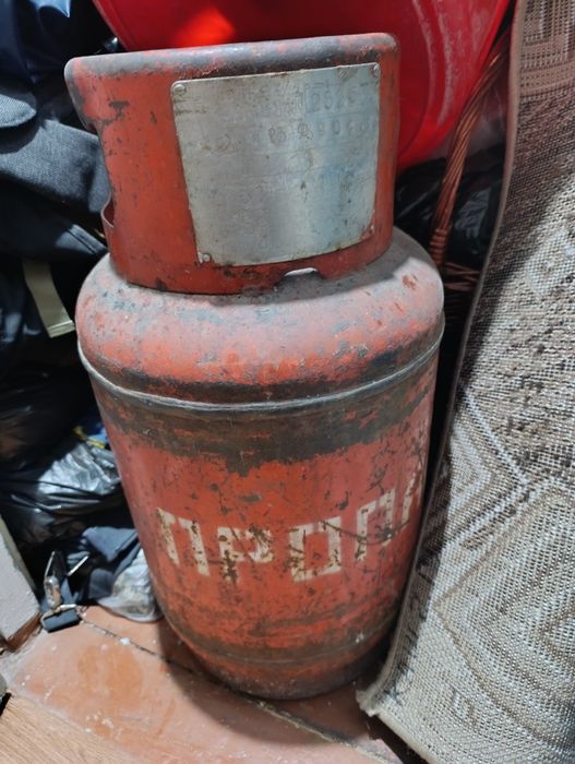 Продам газовые баллоны