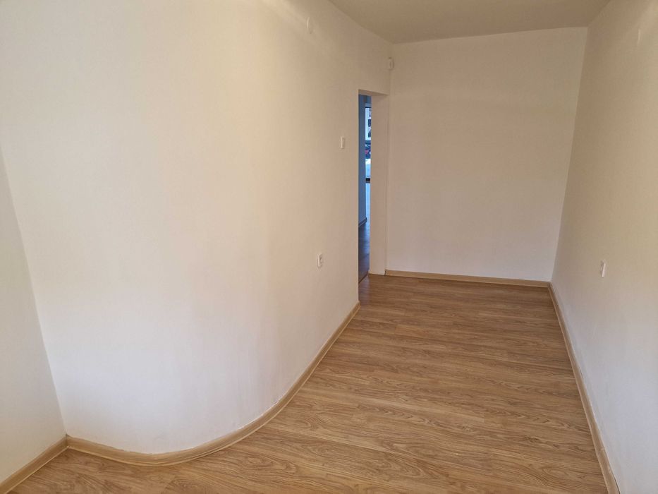 Продавам помещение в идеален център