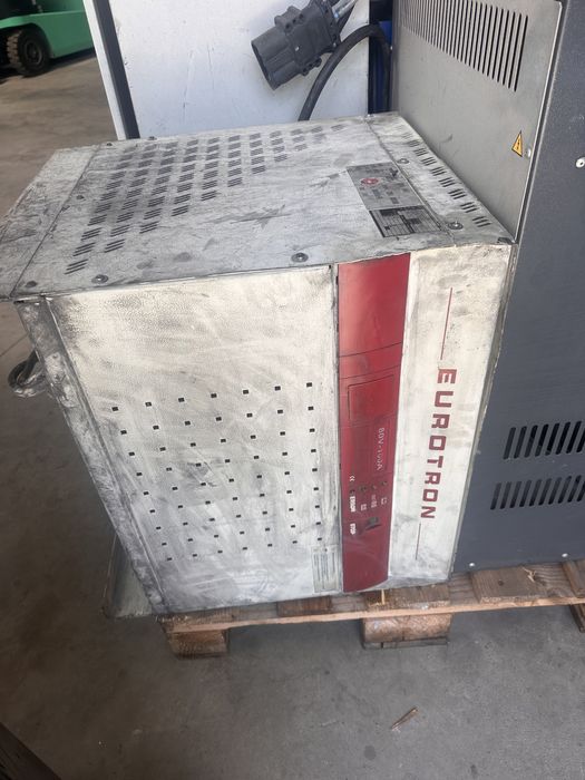 Statie incarcare/redresor electrostivuitoare/lize 80v