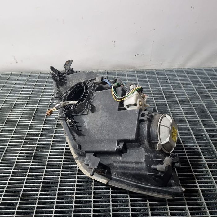 Far Dreapta Mazda CX - 7 2006 - 2012 SUV 4 Usi (1442) Xenon